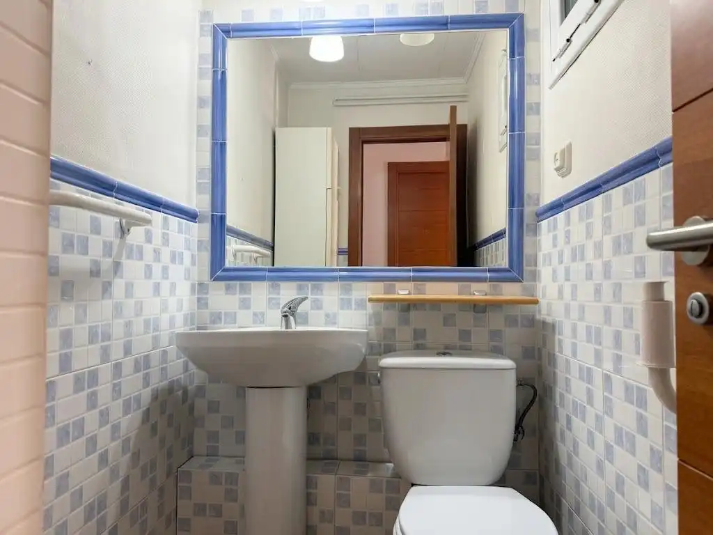 Badezimmer von Wohnung zum Verkauf in Sant Narcís