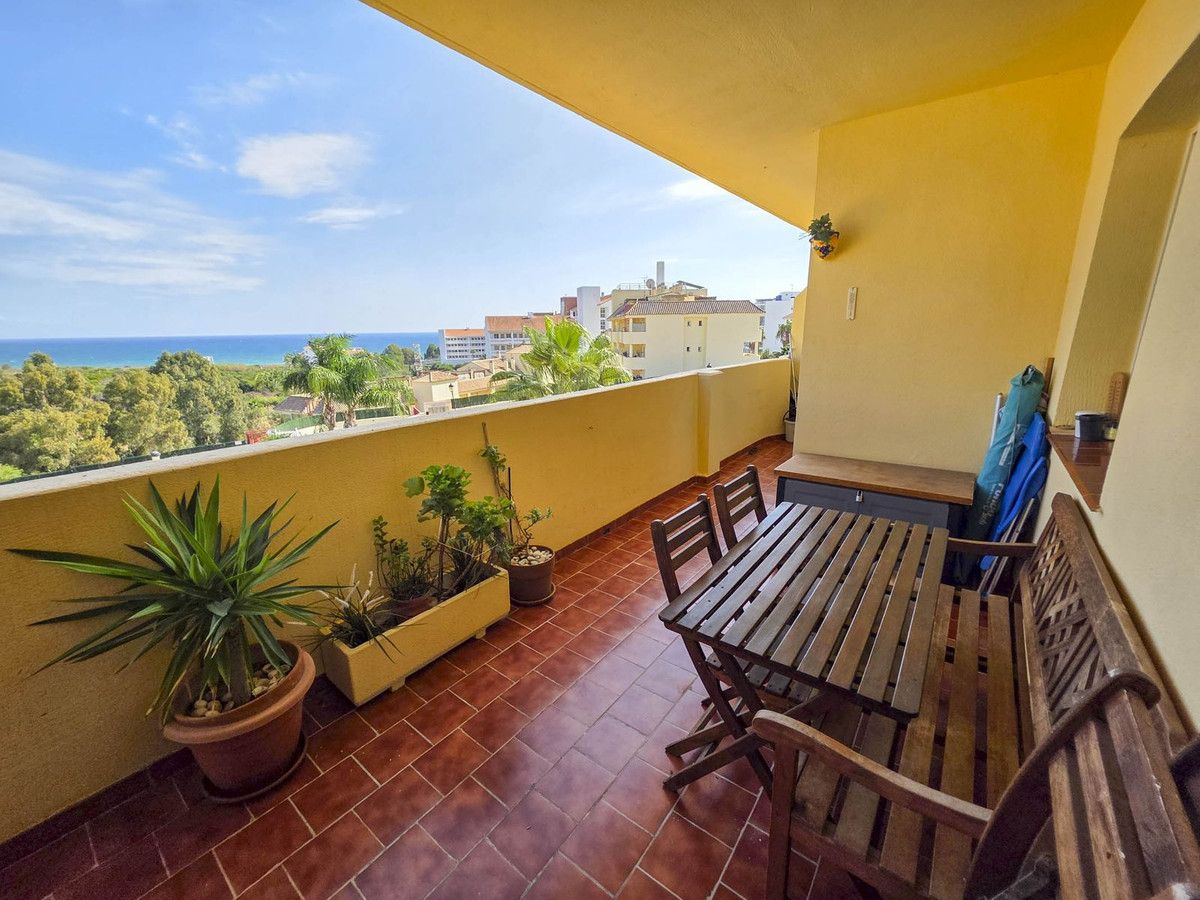 Terrasse von Dachboden zum Verkauf in Manilva mit Klimaanlage, Terrasse und Gemeinschaftspool