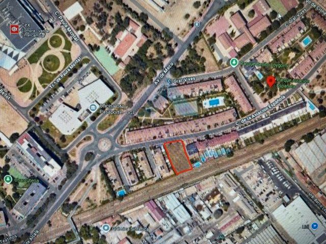 Exterior view of Single-family semi-detached for sale in Alcalá de Henares  with Air Conditioner, Heating and Private garden