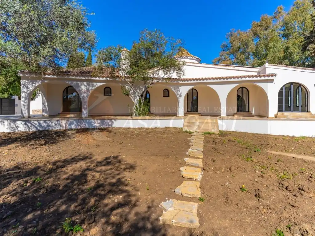Vista exterior de Casa o xalet en venda en Mijas amb Aire condicionat, Jardí privat i Terrassa