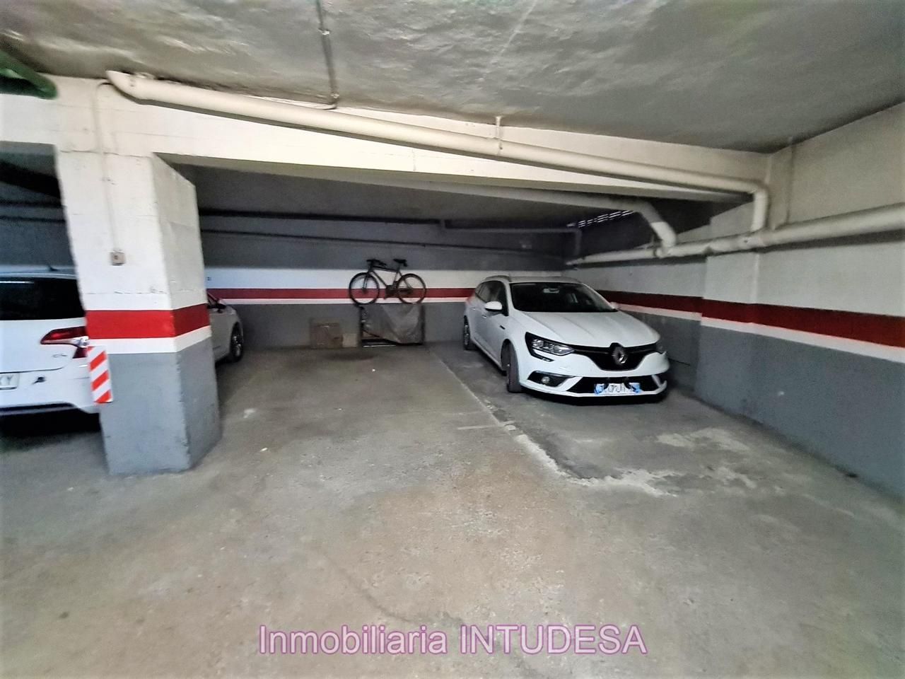 Garage to rent in Diaz Bravo, Centro