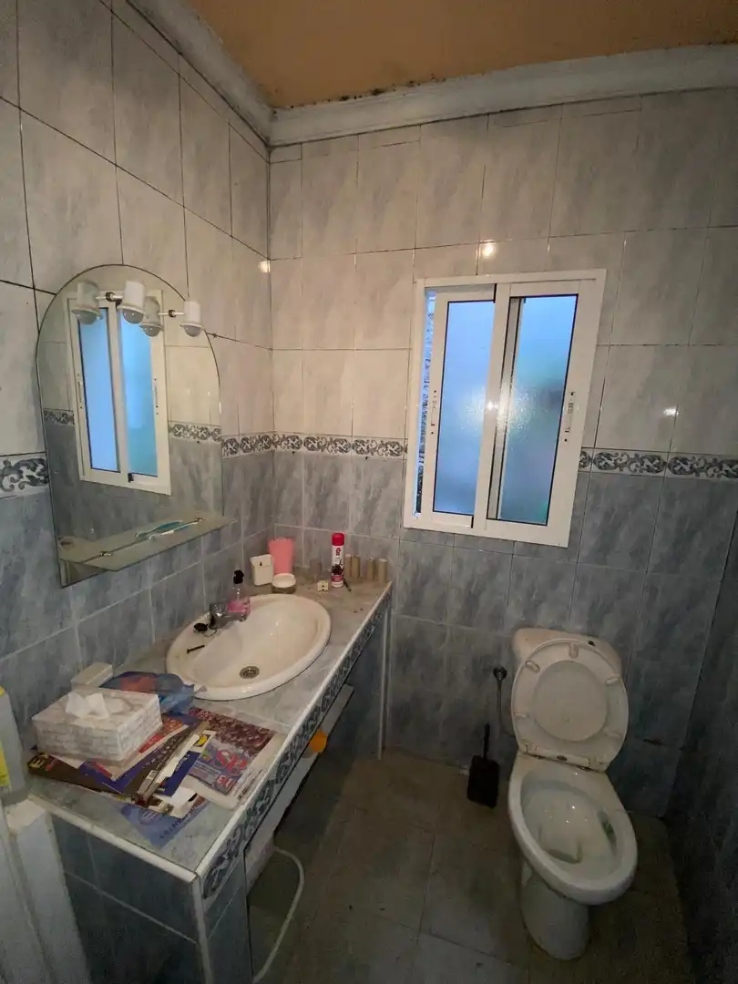 Bathroom of Houses for sale in Morón de la Frontera