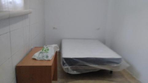 Foto 4 de Piso de alquiler en Isaac Peral, Melilla