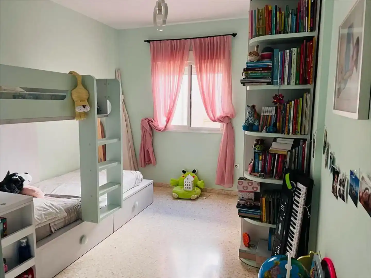 Schlafzimmer von Wohnung zum Verkauf in Salobreña mit Klimaanlage und Schwimmbad