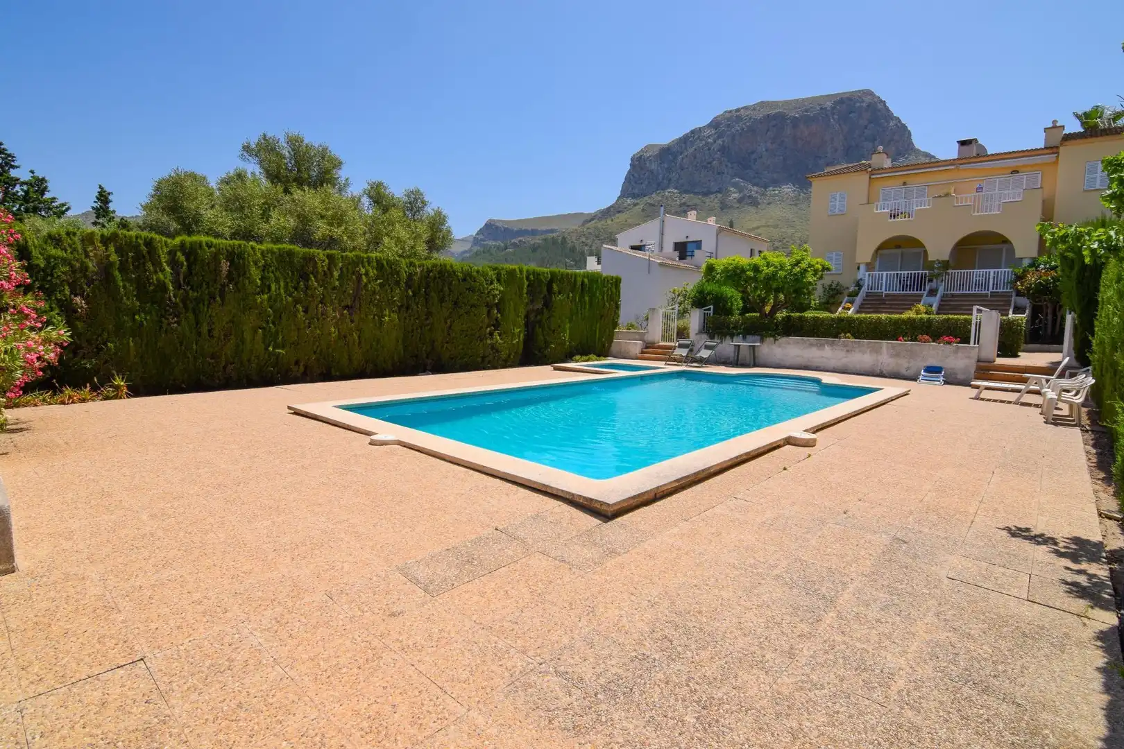 Schwimmbecken von Wohnungen zum Verkauf in Artà mit Klimaanlage, Heizung und Terrasse