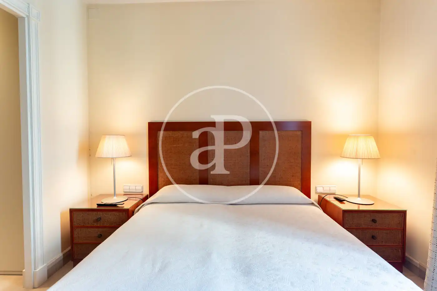 Habitación de Piso de alquiler en Barcelona con Aire acondicionado, Calefacción y Amueblado