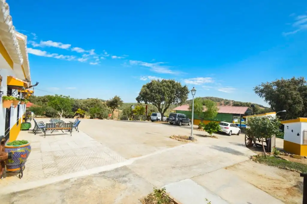 Aparcament de Finca rústica en venda en Archidona amb Jardí privat, Terrassa i Traster