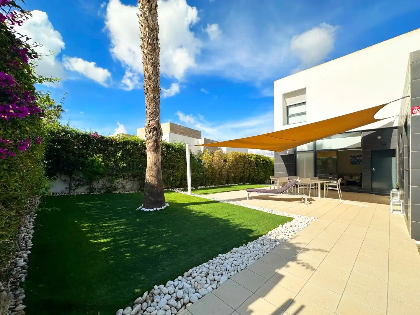 Detached house with terrace for sale in Calle Catral, imagen 9