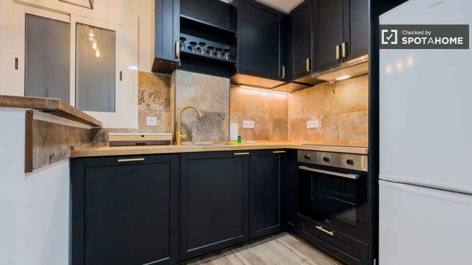 Kitchen of Flat to rent in  Barcelona Capital  with Air Conditioner, Heating and Furnished