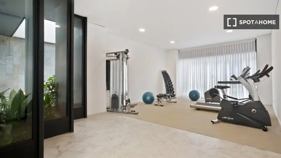 Flat for rent in Barcelona  with Air Conditioner, Heating and Furnished