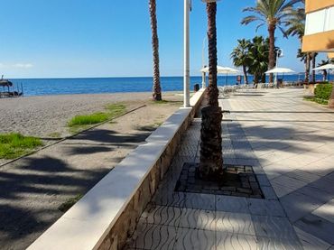 Apartamento con balcón en alquiler en Algarrobo pueblo