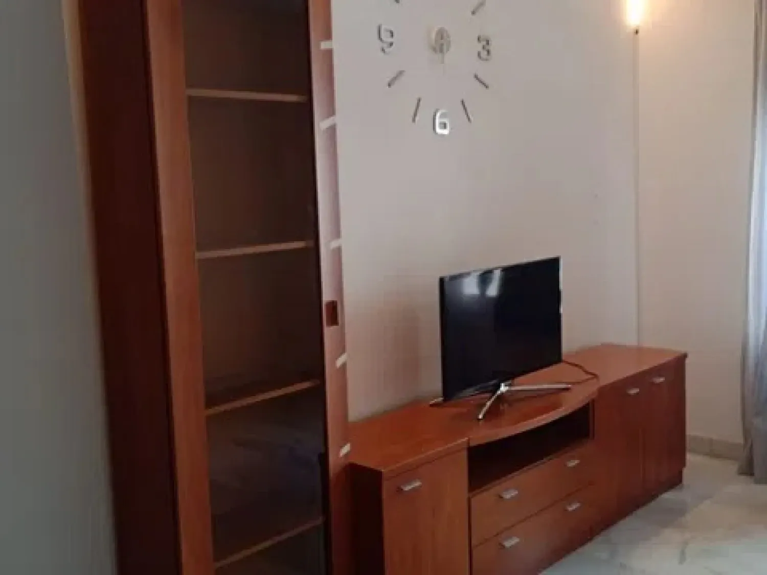 Habitación de Apartamento de alquiler en Málaga Capital con Amueblado, Lavadora y Microondas