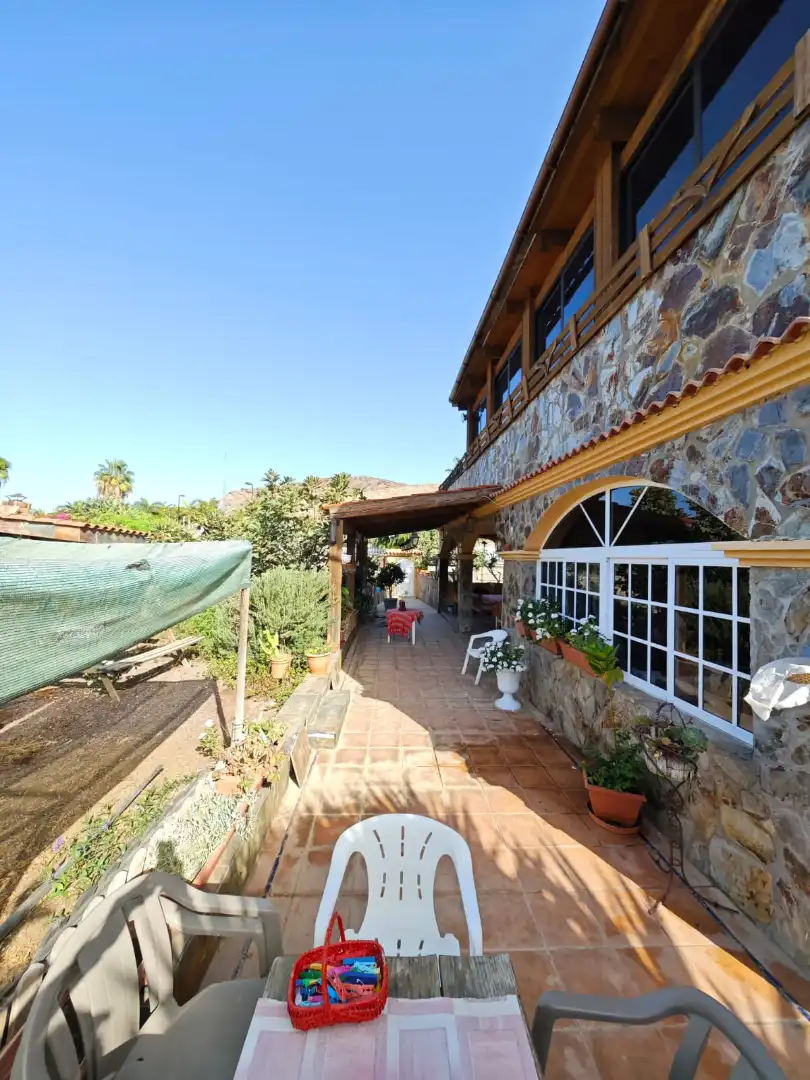 Terrasse von Haus oder Chalet zum Verkauf in Mogán mit Privatgarten, Terrasse und Möbliert