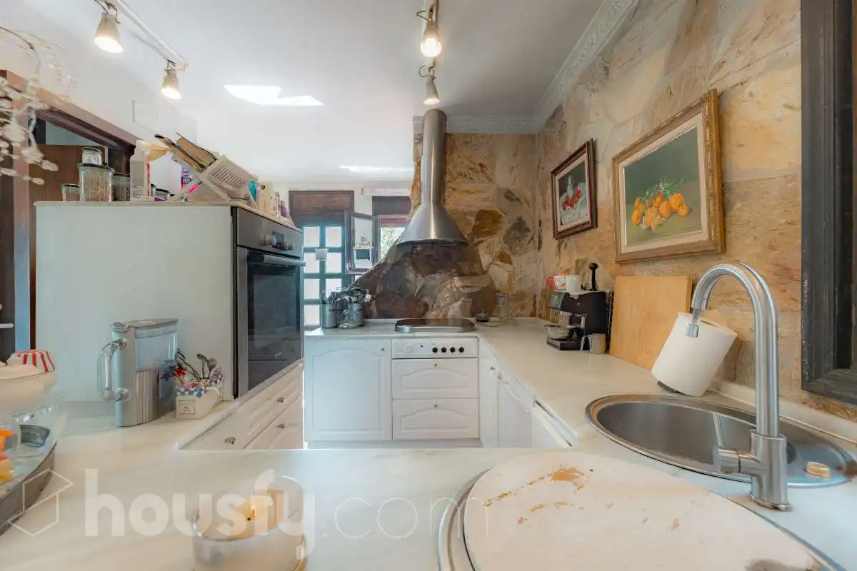 Cuina de Casa o xalet en venda en Vallirana, Barcelona