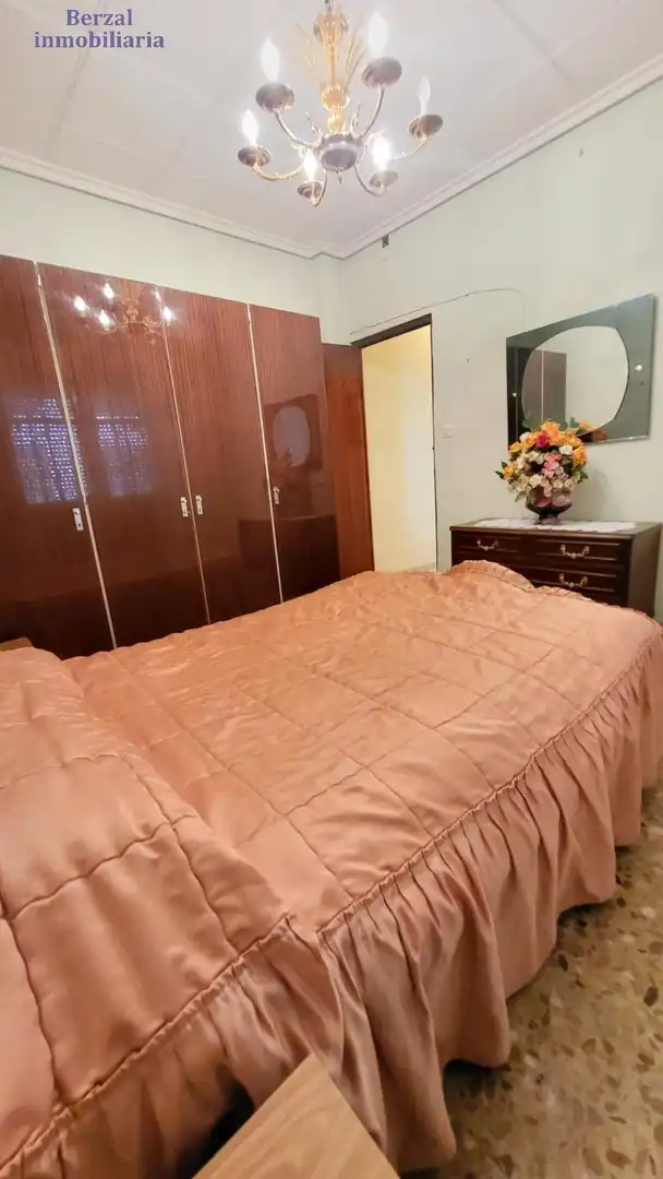 Bedroom of Flat for sale in  Logroño  with Terrace and Storage room