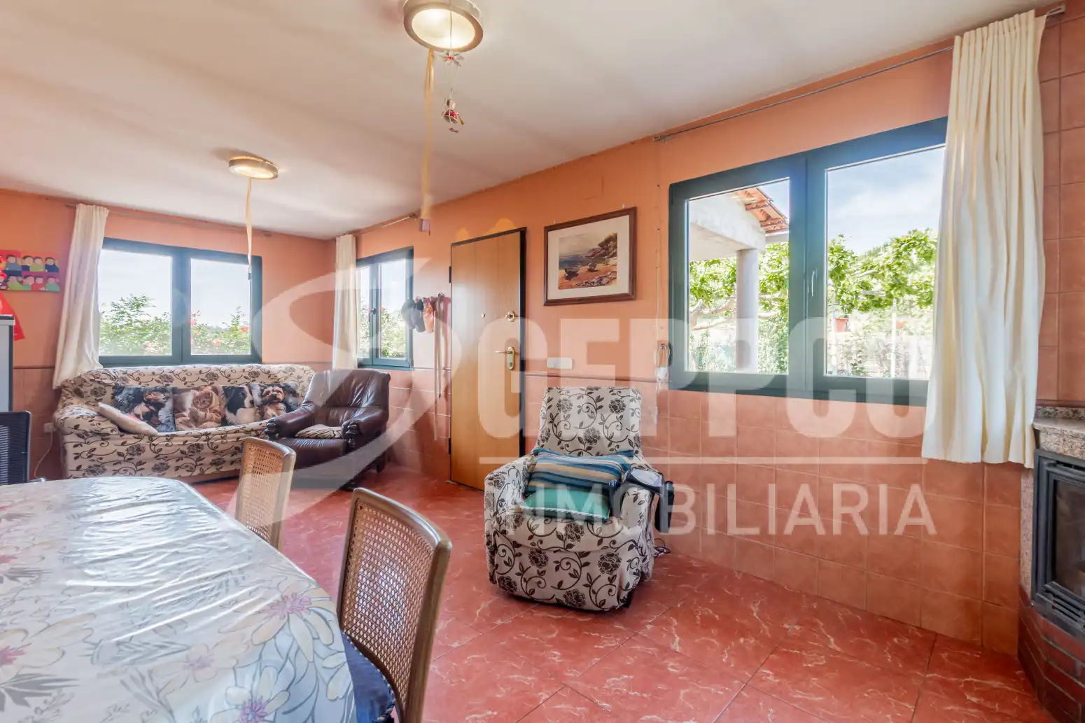 Living room of Houses for sale in Robledillo de Mohernando  with Private garden and Terrace