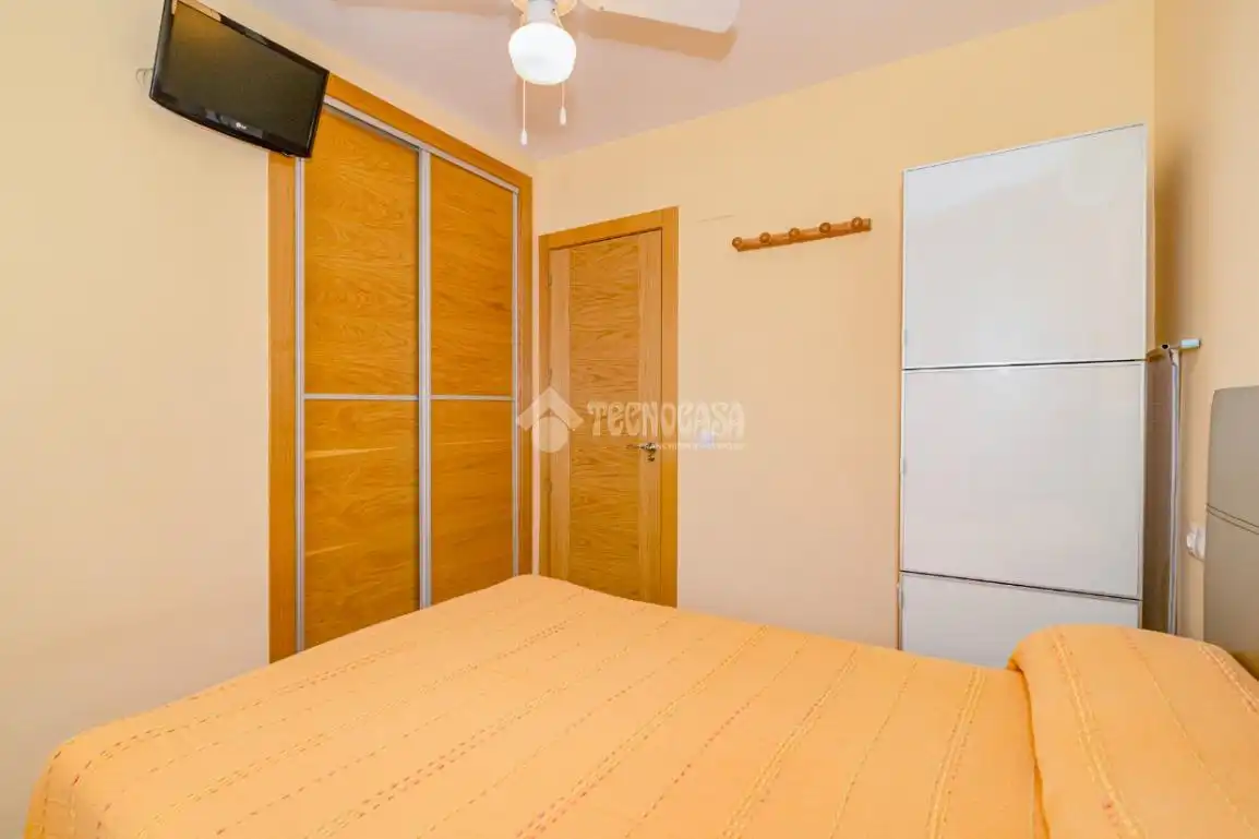 Habitación de Piso en venta en Lucena con Aire acondicionado y Amueblado