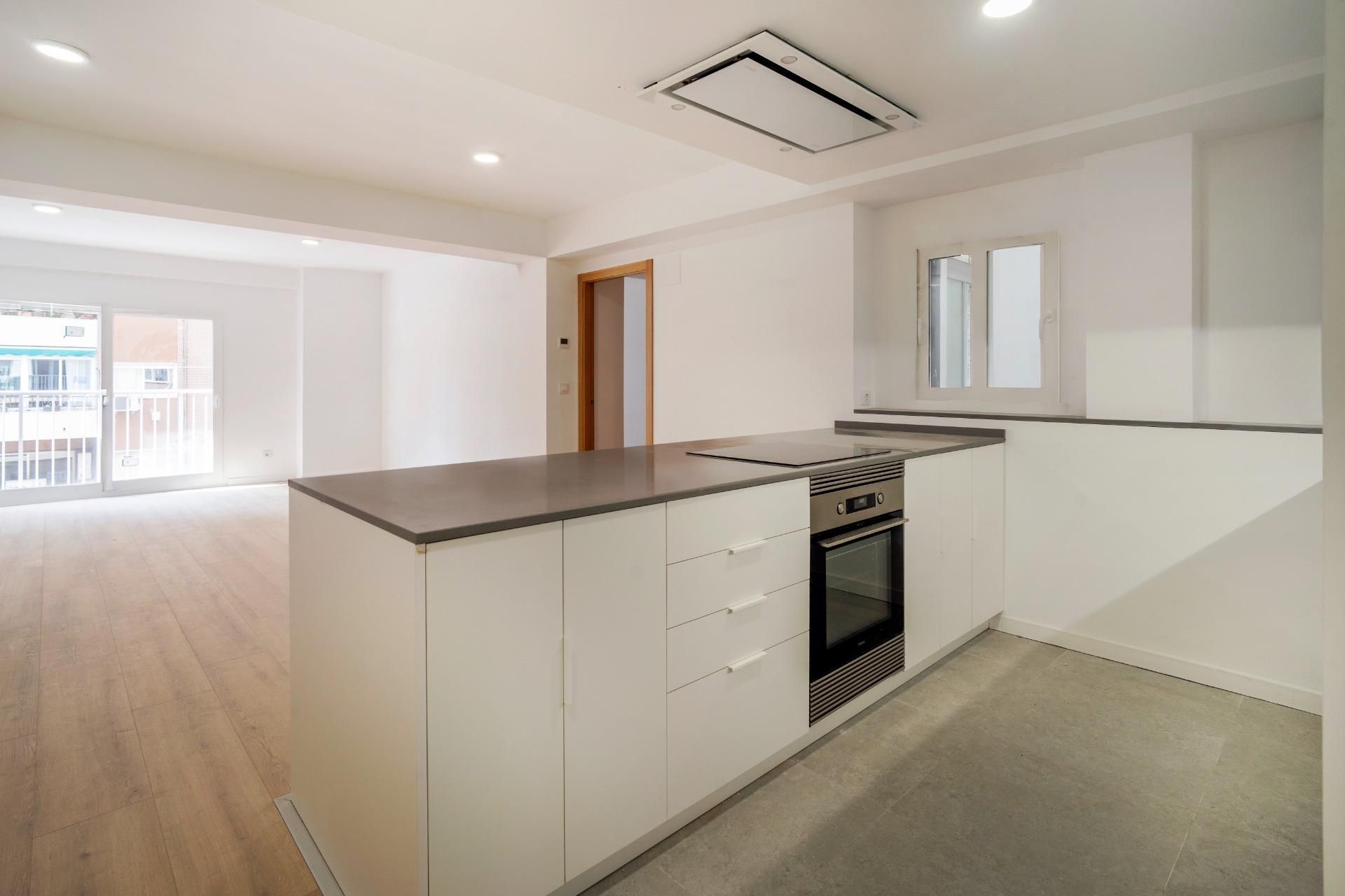 Cuina de Pis de lloguer en  Valencia Capital amb Aire condicionat i Parquet