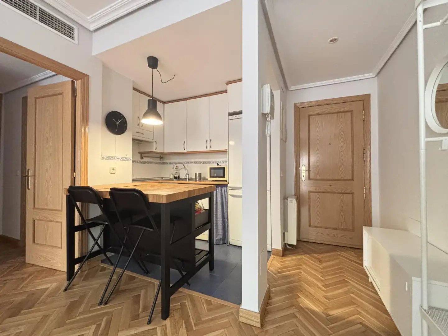 Küche von Wohnung zur Miete in Madrid mit Klimaanlage, Heizung und Parkett