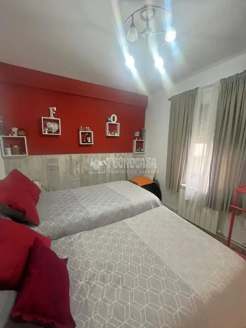 Schlafzimmer von Wohnung zum Verkauf in Parla mit Heizung