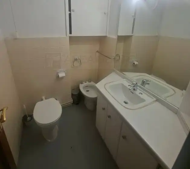Baño de Piso en venta en Vitoria - Gasteiz con Calefacción, Parquet y Terraza