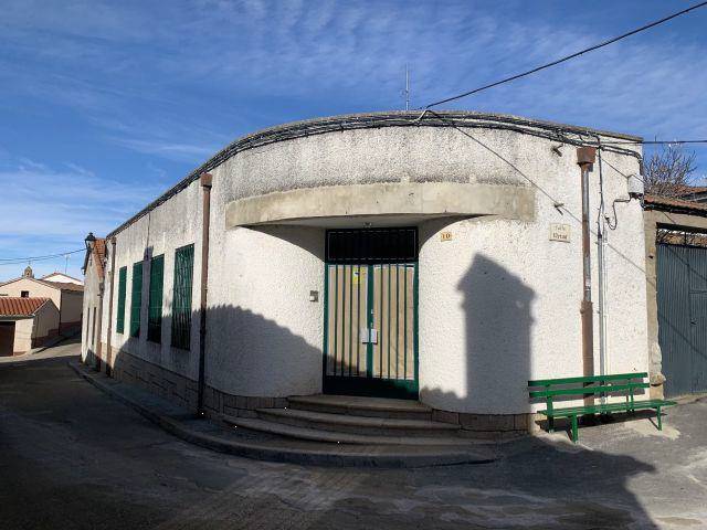 Local comercial en Venta en Galinduste