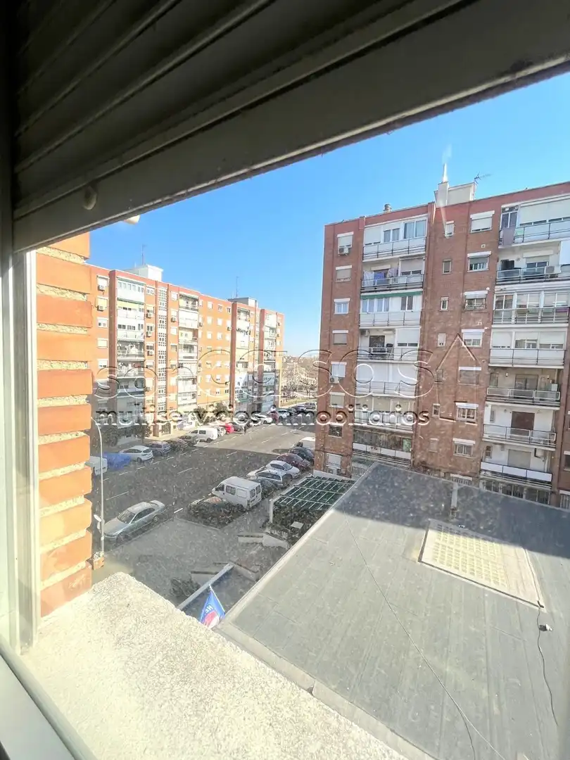 Exterior view of Flat for sale in Madrid  with Heating, Parquet flooring and Terrace