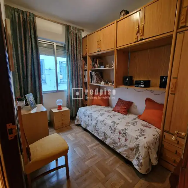 Bedroom of Flat for sale in Madrid  with Heating and Parquet flooring