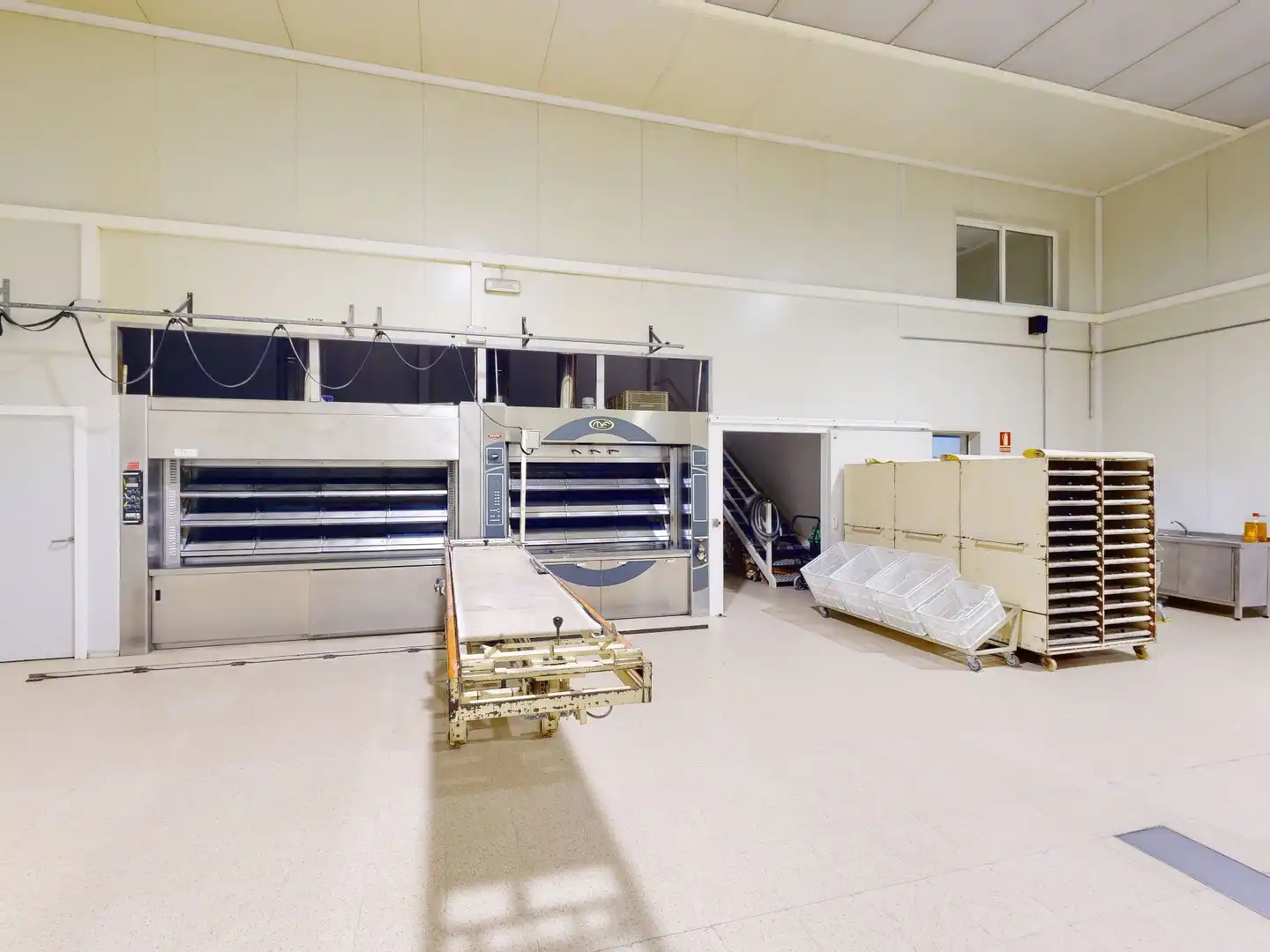 Industrial buildings for sale in Xove