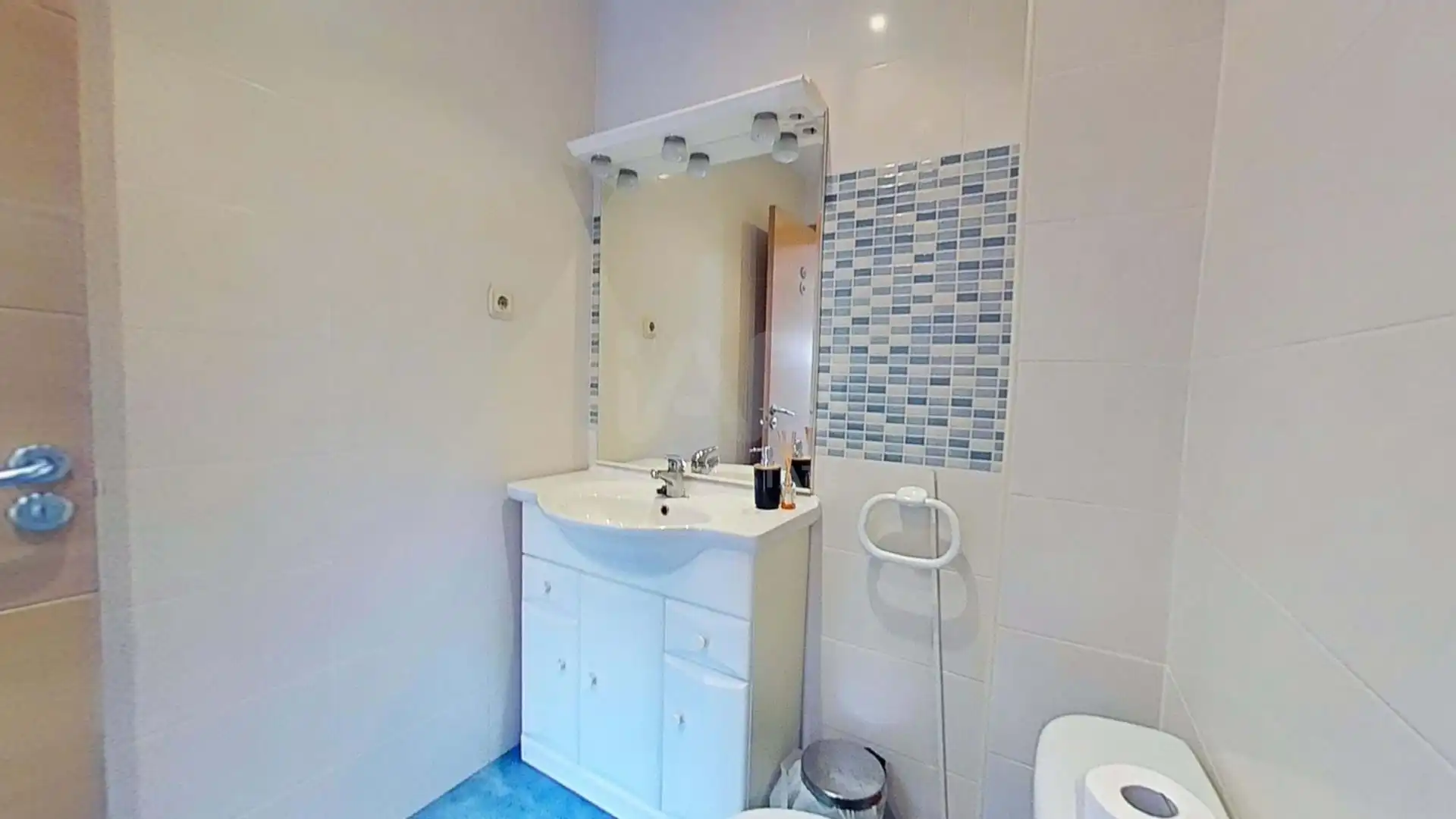 Baño de Local en venta en Calafell