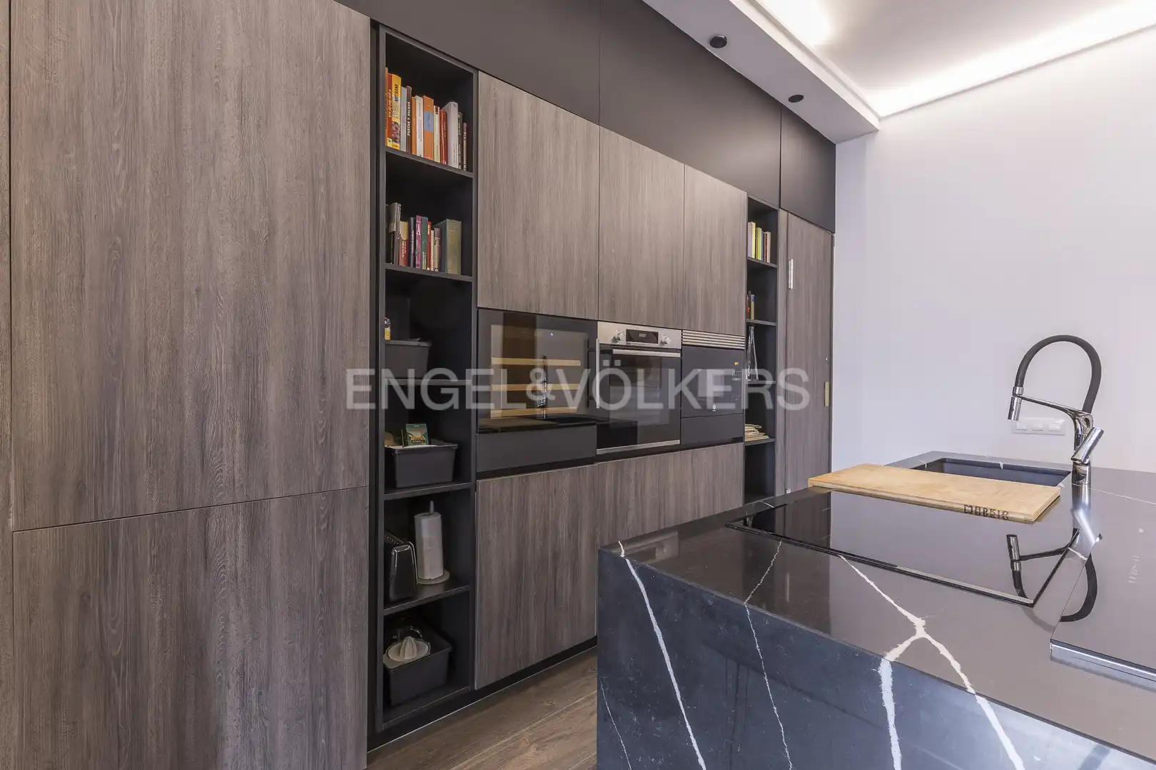 Kitchen of Flat for rent in Madrid  with Heating, Furnished and Balcony