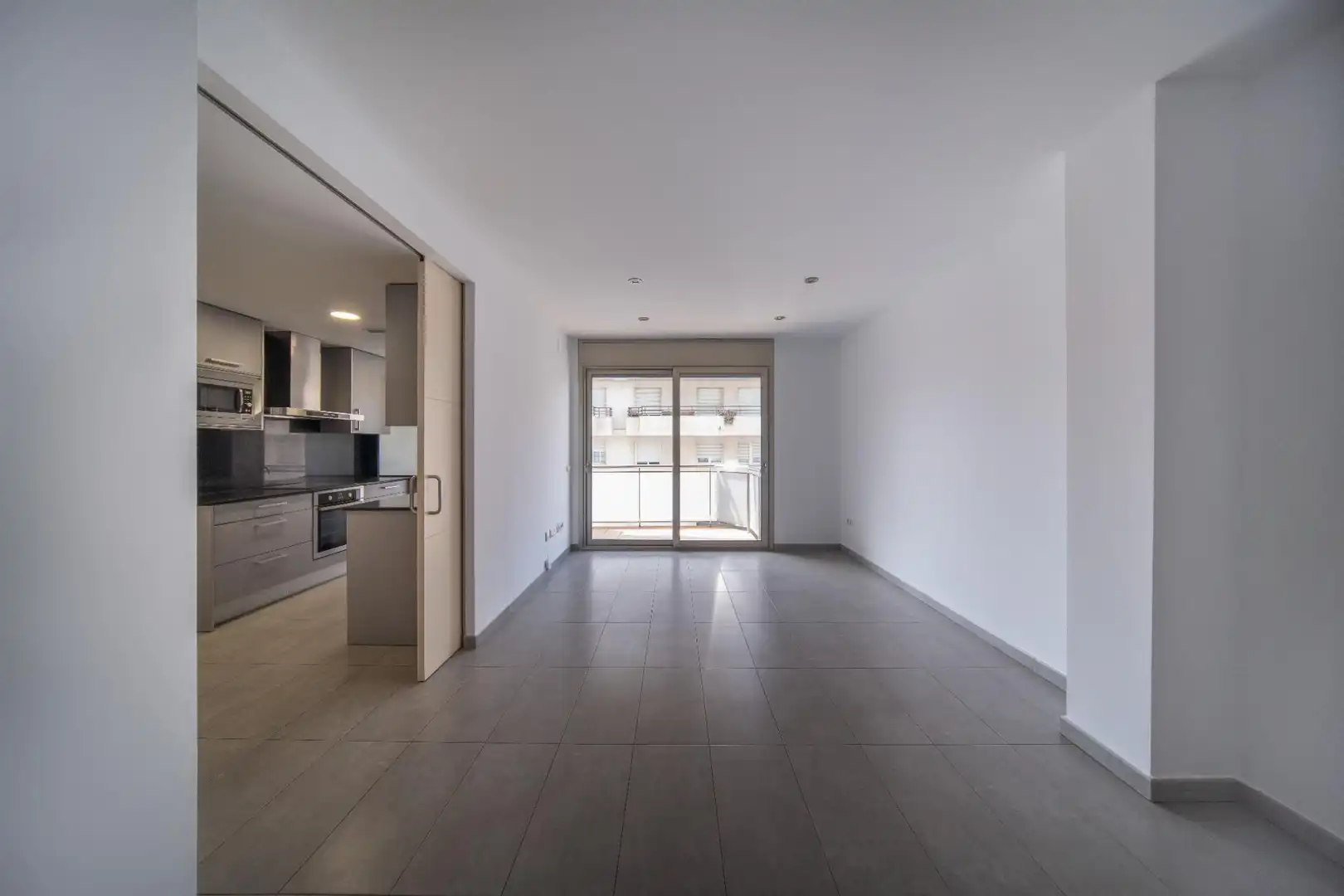 Wohnung zum Verkauf in Igualada mit Heizung, Terrasse und Abstellraum
