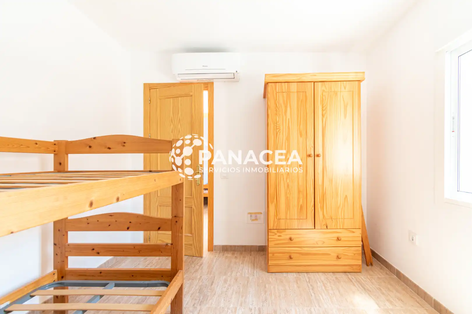 Haus oder Chalet zum Verkauf in Vícar mit Möbliert