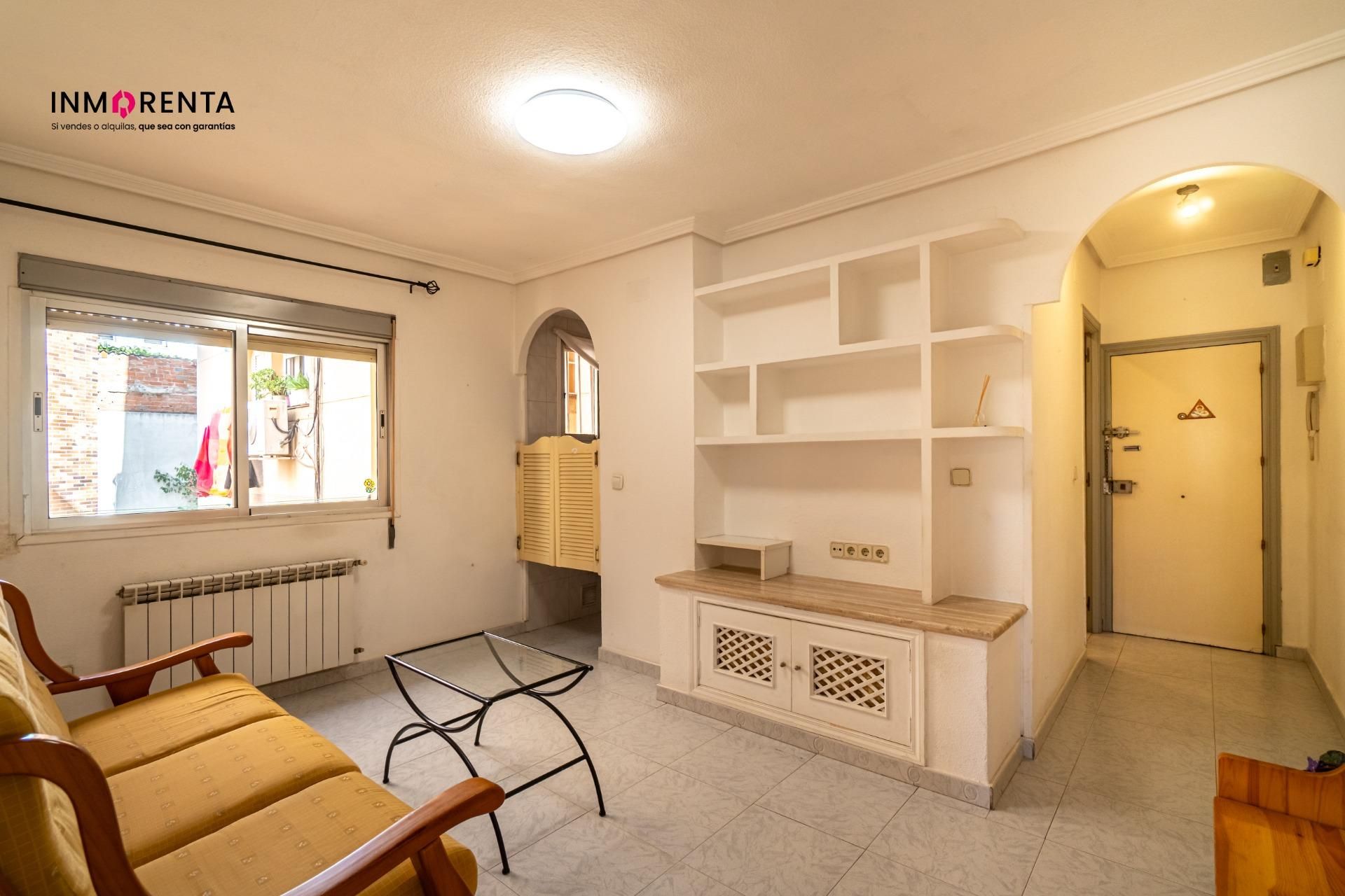 Sala de estar de Apartamento en venta en  Madrid Capital con Calefacción