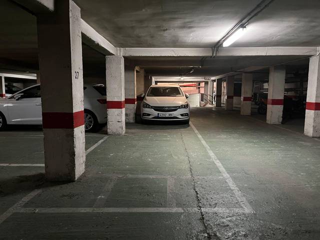 Garaje en Venta en Barbastro