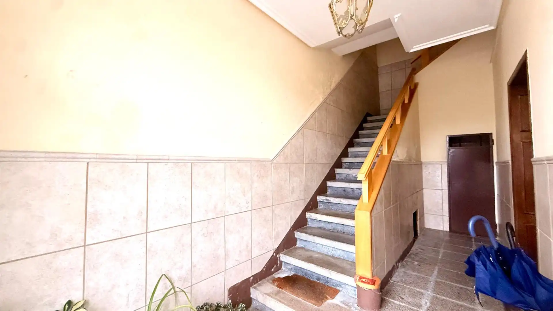 Casa o xalet en venda en Ourense Capital  amb Aire condicionat, Calefacció i Moblat
