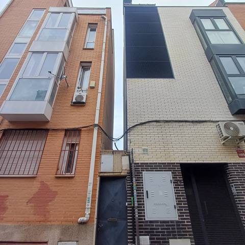 Casa-chalet en Venta en C/ Modesto Alonso en Numancia