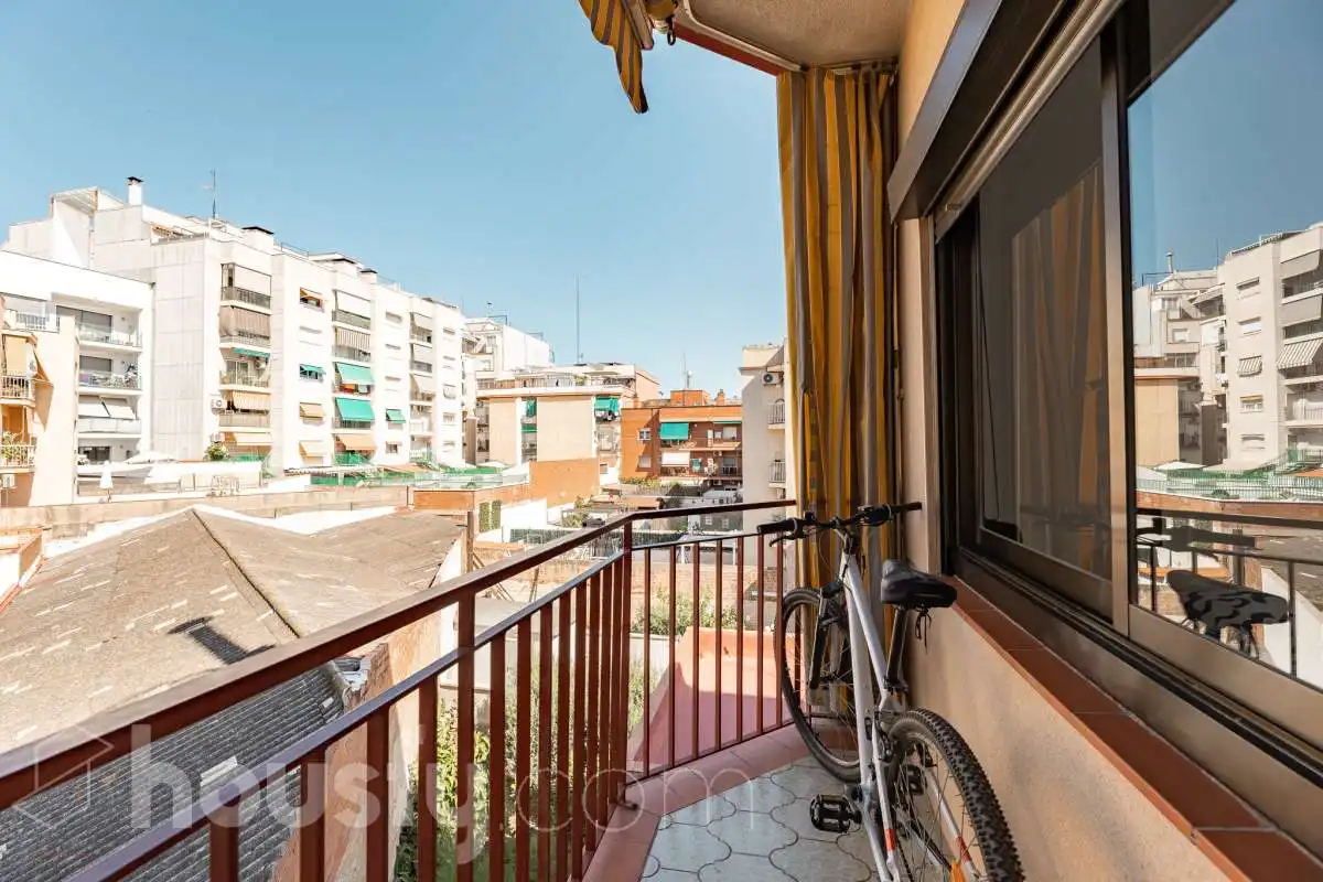 Terraza de Piso en venta en Esplugues de Llobregat con Aire acondicionado, Calefacción y Parquet