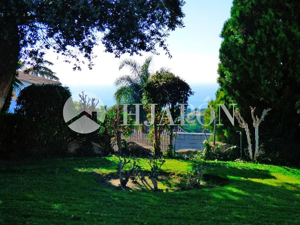 Jardín de Casa o chalet en venta en Alella con Aire acondicionado, Jardín privado y Terraza