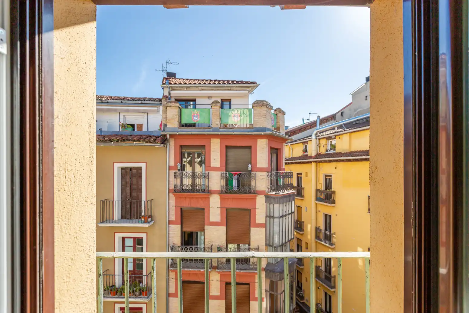 Terraza de Ático en venta en  Pamplona / Iruña con Calefacción, Amueblado y Balcón