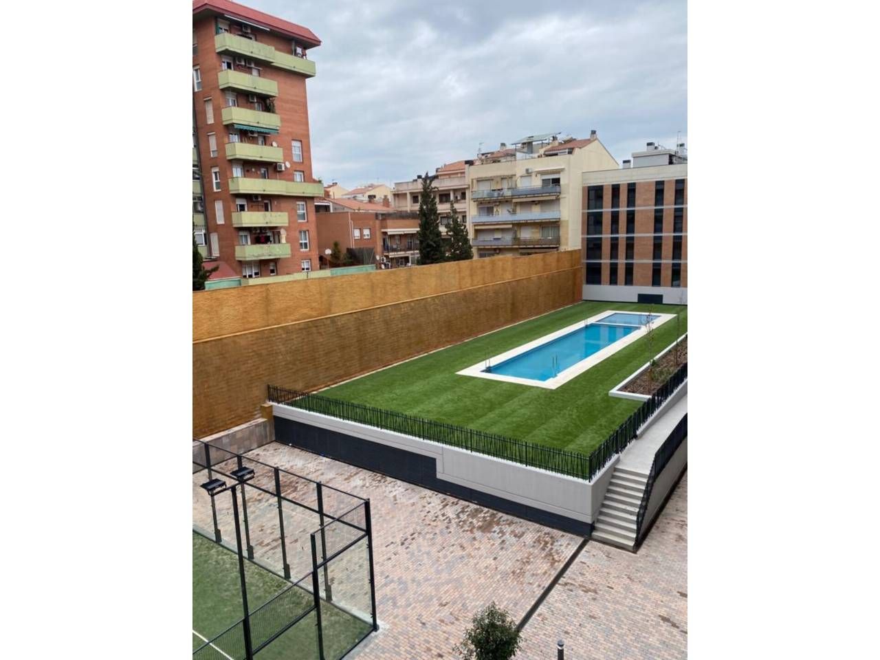 Piscina de Pis de lloguer en Sabadell amb Aire condicionat, Calefacció i Traster