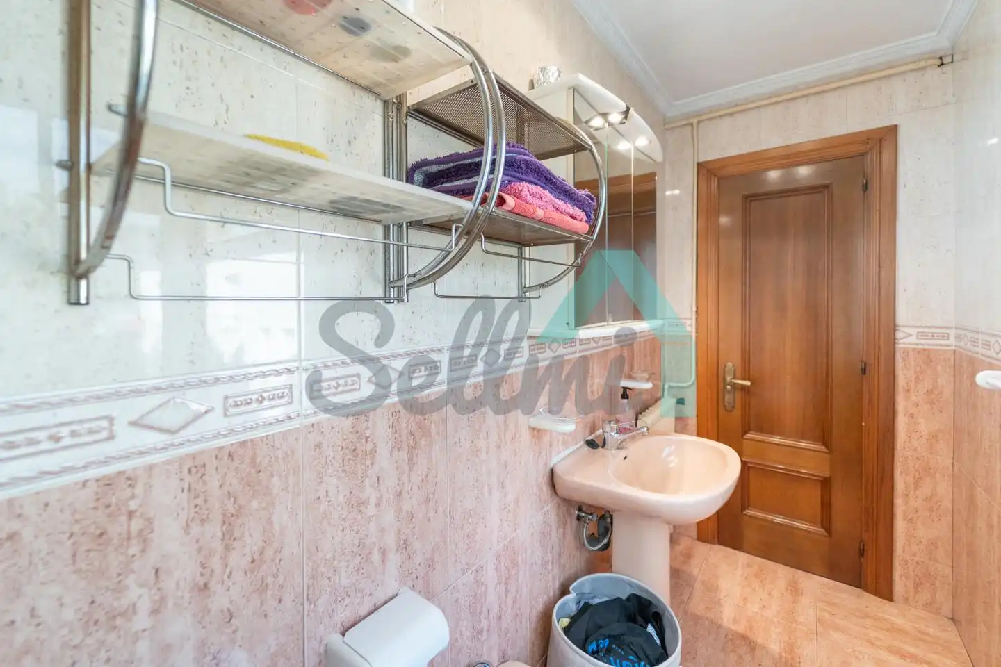 Badezimmer von Wohnung zum Verkauf in Oviedo  mit Heizung, Parkett und Terrasse