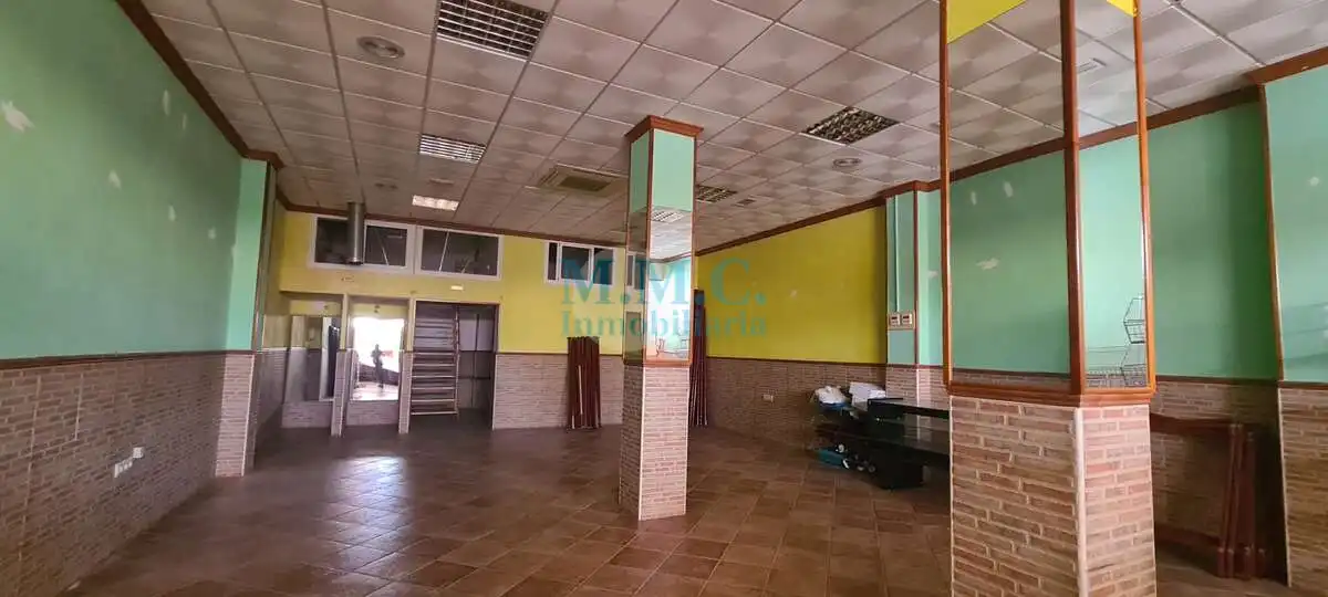 Local de alquiler en Vícar con Aire acondicionado