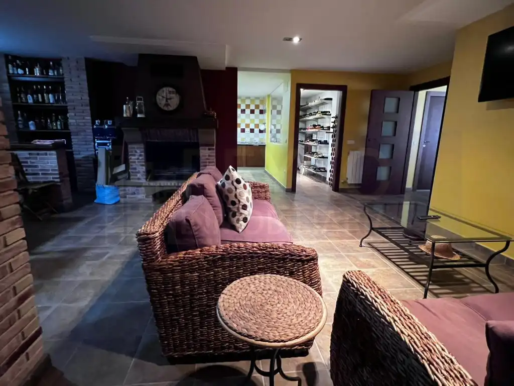 Casa o xalet en venda en Rodezno amb Jardí privat, Piscina i Forn
