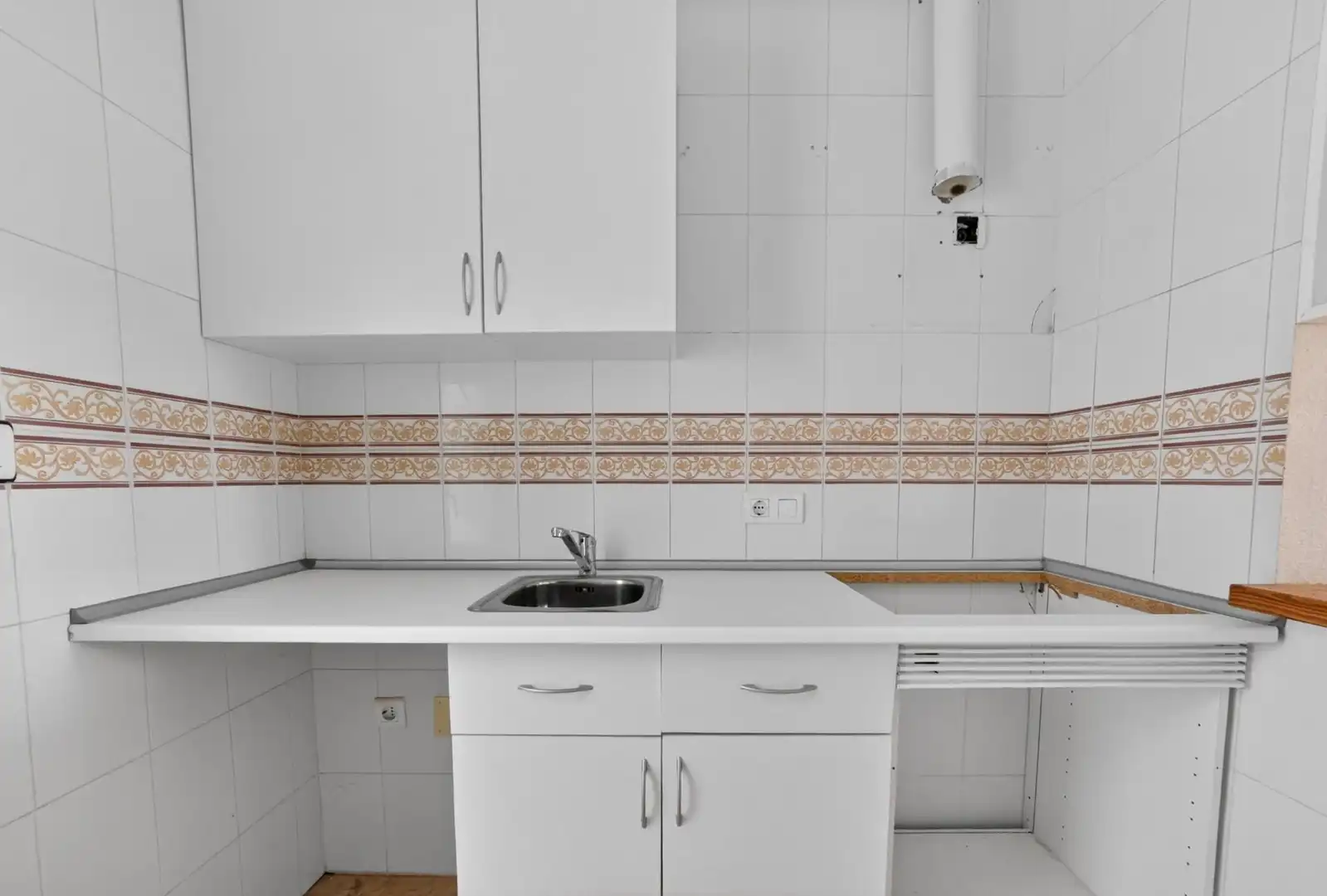 Casa aparellada amb piscina en venda a Zona Carrefour - Urbanizaciones, imagen 15