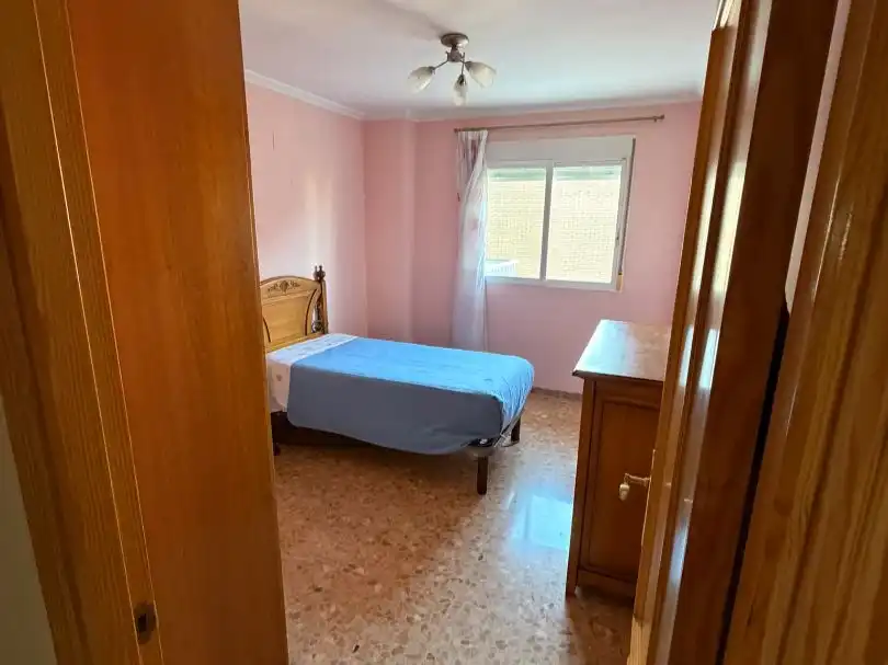 Habitación de Piso en venta en Sagunto / Sagunt con Terraza y Balcón