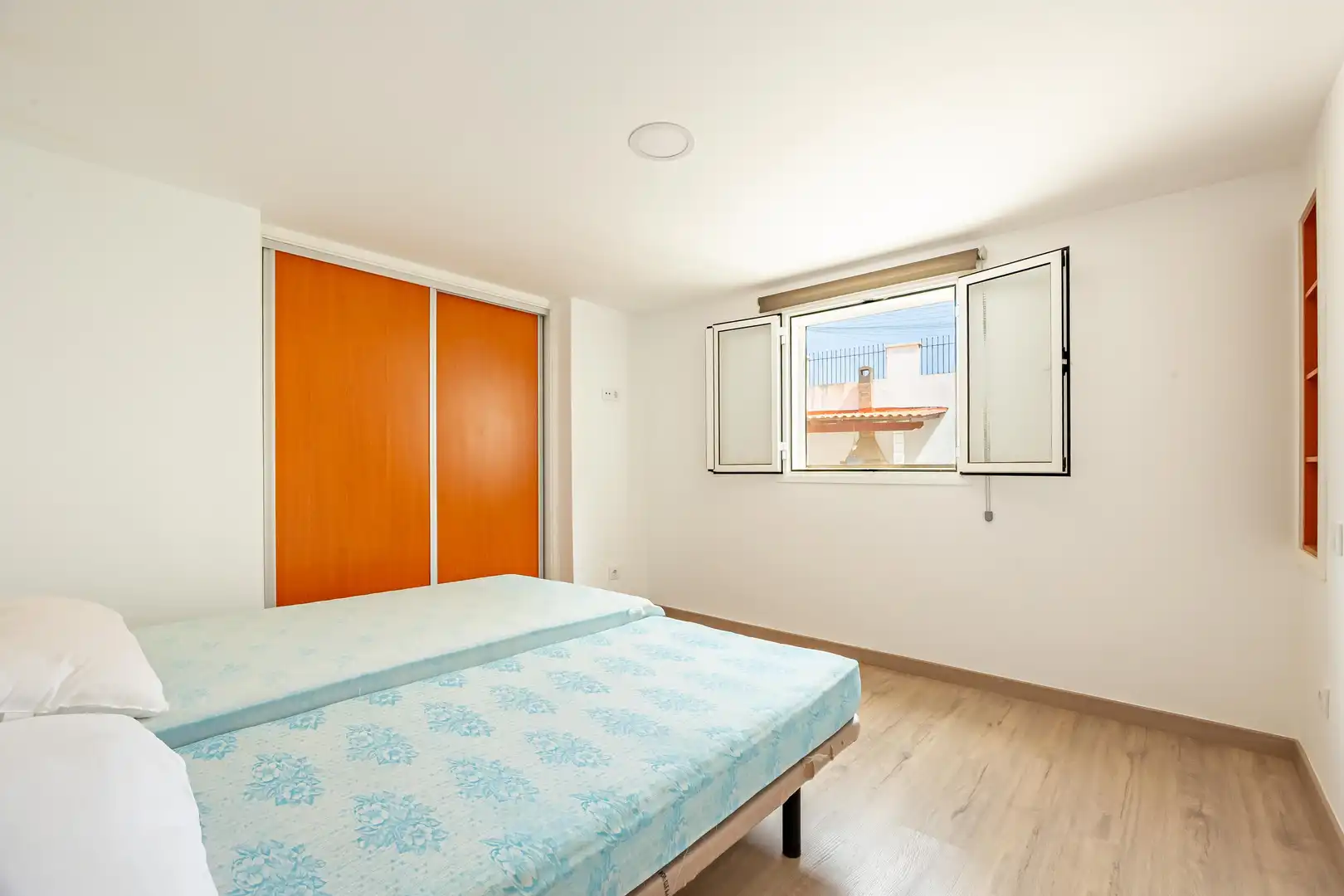 Dormitori de Casa o xalet en venda en Las Palmas de Gran Canaria amb Aire condicionat, Jardí privat i Terrassa