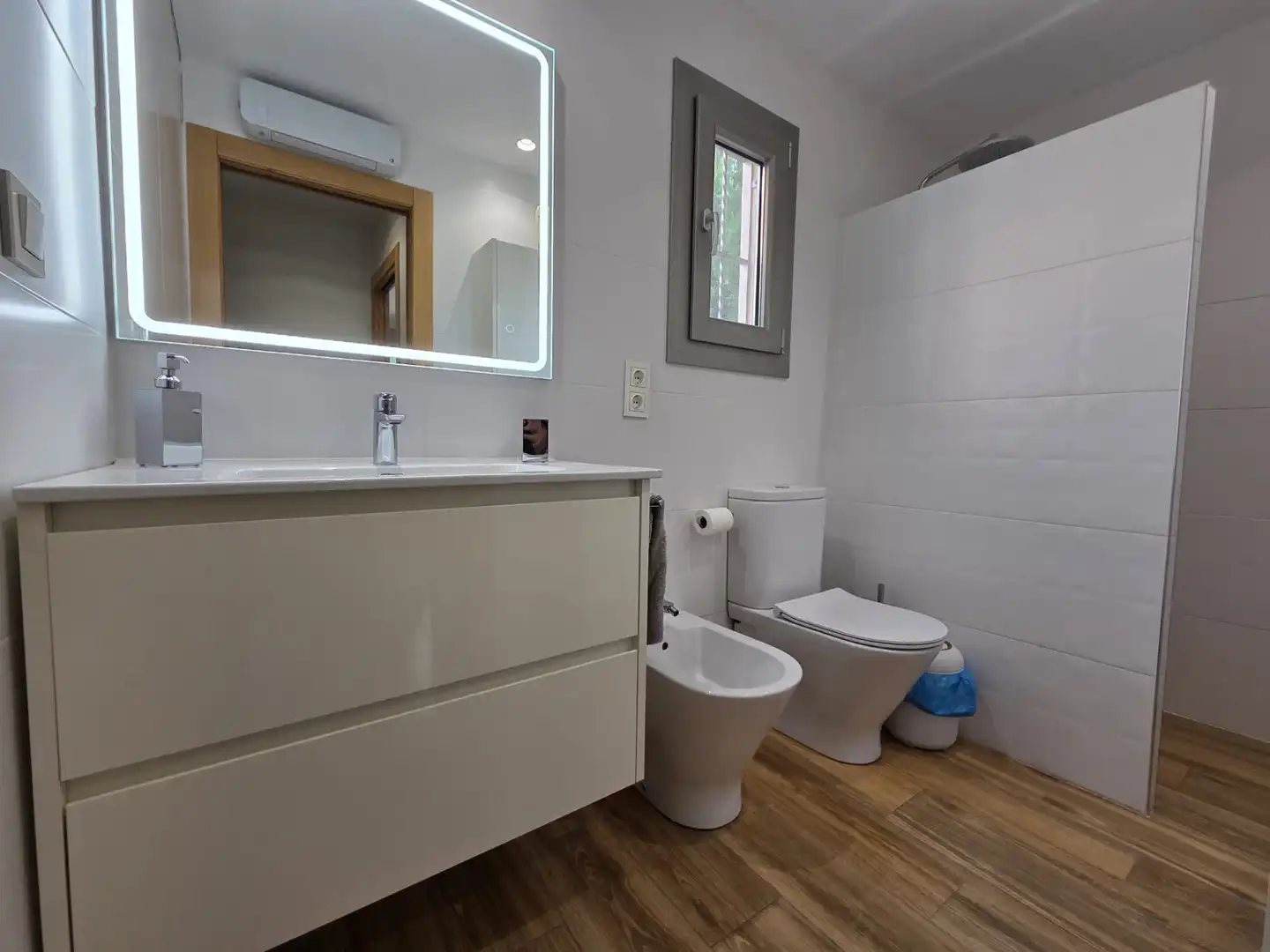 Baño de Casa o chalet de alquiler en Orihuela con Aire acondicionado, Calefacción y Jardín privado