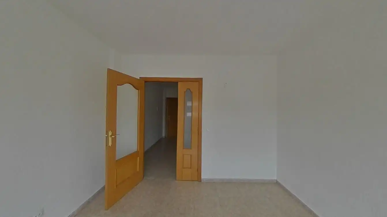 Flat for sale in Parla