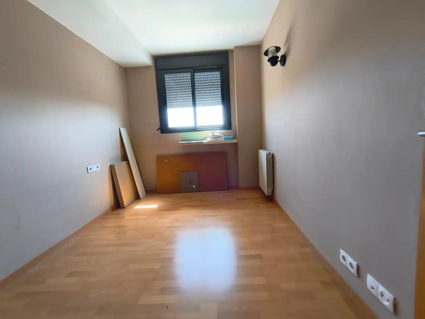 Dormitori de Pis en venda en Sabadell amb Aire condicionat, Calefacció i Parquet